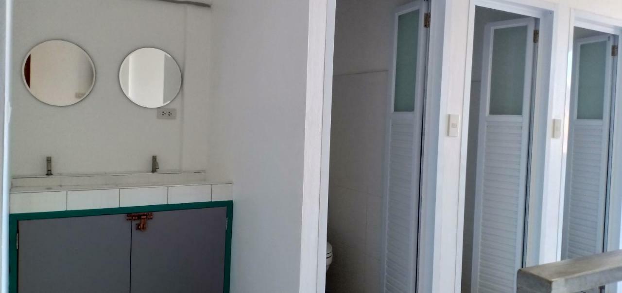 Chaweng Best Hotel And Hostel Samui Buitenkant foto