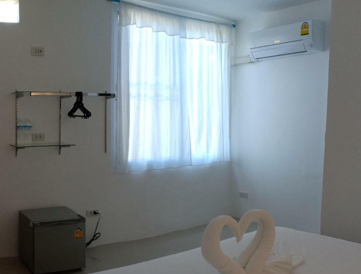 Chaweng Best Hotel And Hostel Samui Buitenkant foto