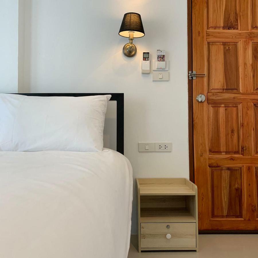 Chaweng Best Hotel And Hostel Samui Buitenkant foto